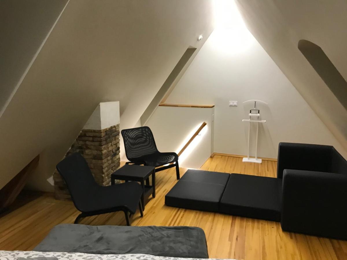 Ferienwohnung Doma Square Penthouse, In The Heart Of Old Town Riga Exterior foto